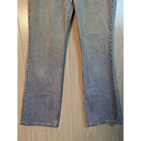 Vintage Levi's 519 Low Rise Flare Women's Junior Size 9M Light Wash Jeans Stain - Picture 3 of 15